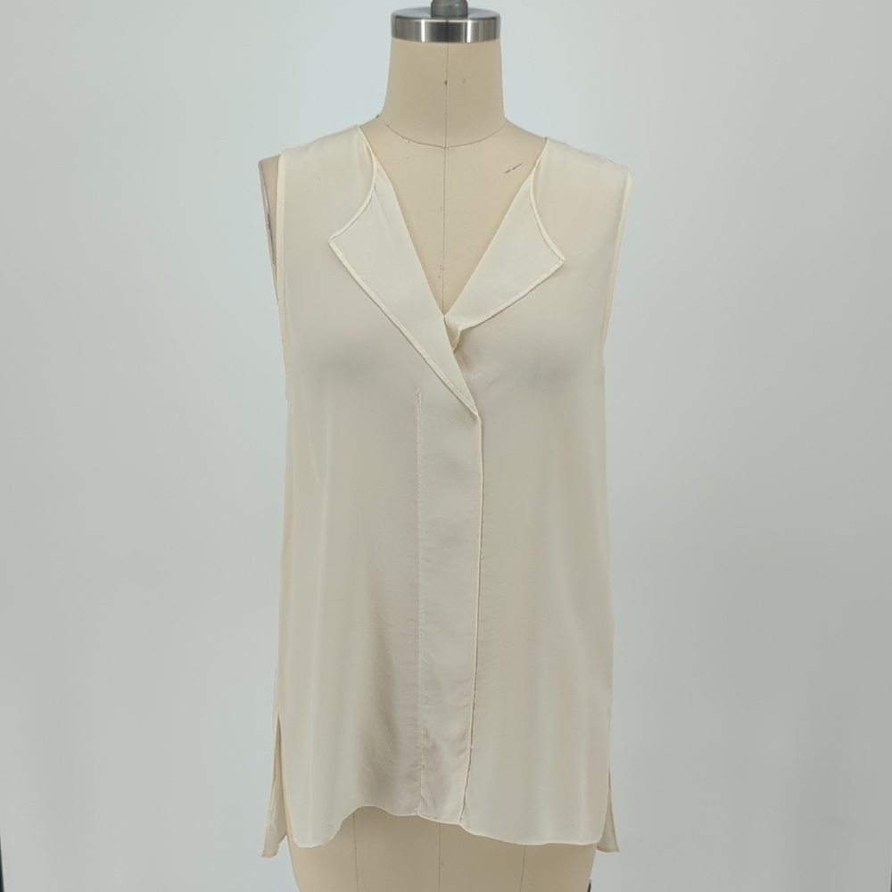 Trouve Silk V Neck Blouse White XS Business casual preppy classic office basic